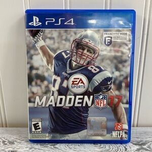 Madden NFL‎ 17 - Standard Edition - PlayStation 4 Game